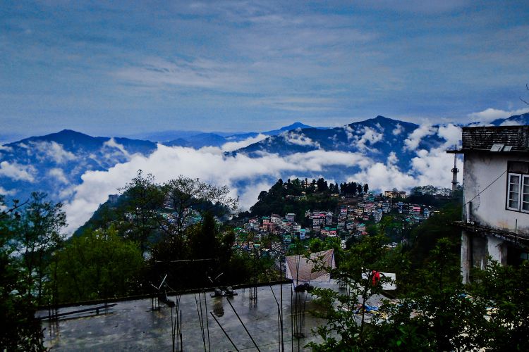 Darjeeling is perfect place to visit in September for couples